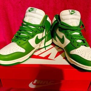 Nike Green and White High-Top Sneakers
